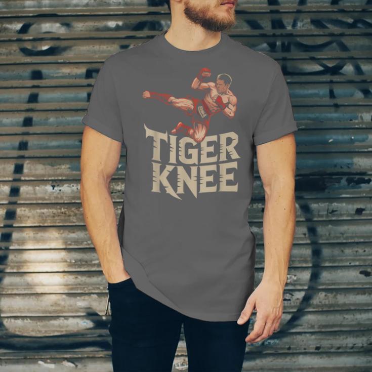 Muay Thai Fighter Tiger Knee Vintage Distressed Badge Unisex Jersey T-Shirt Muay Thai Fighter Tiger Knee Vintage Distressed Badge Unisex Jersey T-Shirt