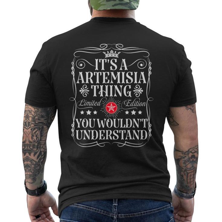 Le Nom D'artemisia Est Un Truc D'artemisia Queous Ne Comprendriez Pas T-shirt imprimé au dos