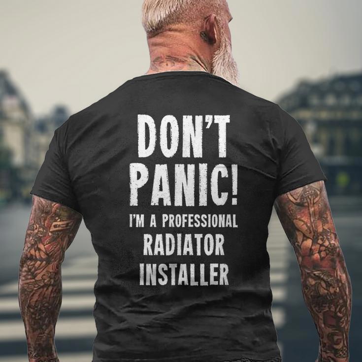 Installateur De Radiateur T-shirt imprimé au dos Cadeaux pour les vieillards