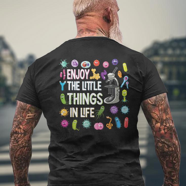 Profitez Des Petites Choses De Laie En Microbiologie Amusante T-shirt imprimé au dos Cadeaux pour les vieillards