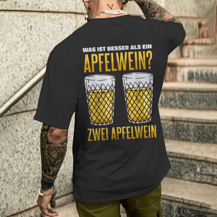Was Ist Besser Als Ein Apfelwein Zwei Apfelwein Genuss T-Shirt mit Rückendruck Geschenke für Ihn