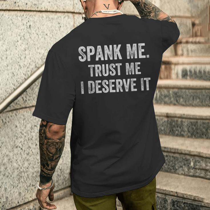 Spank Me Trust Me Icherdiene Es Lustig Prügelarkastisch T-Shirt mit Rückendruck Geschenke für Ihn