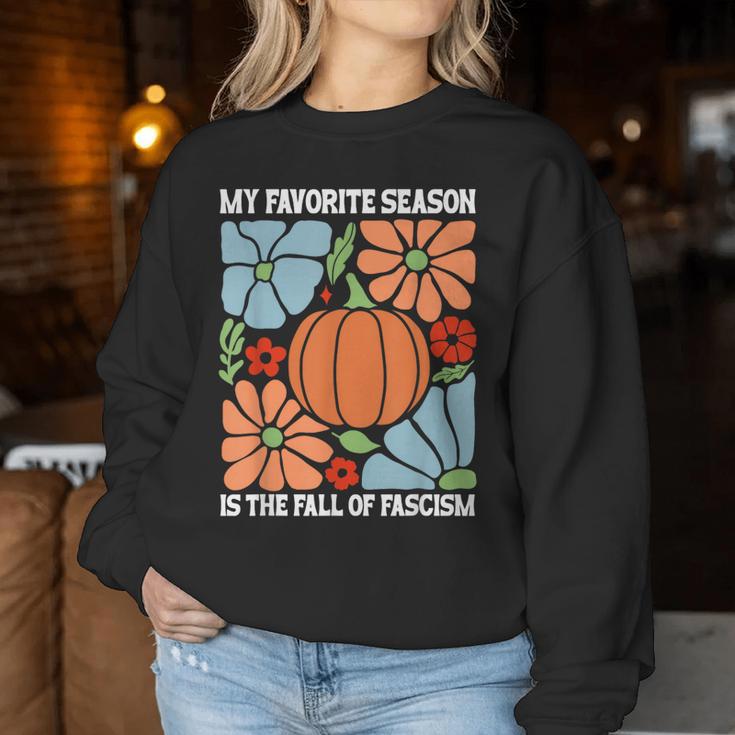 My Favoriteeason Is The Fall Of Fascismign Anti Fascism レディーススウェットシャツ 面白い贈り物