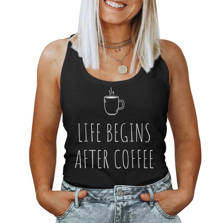 Life Begins After Coffeeコーヒーの後に人生が始まる 遅起き族はナマケモノが好き コーヒー レディースタンクトップ
