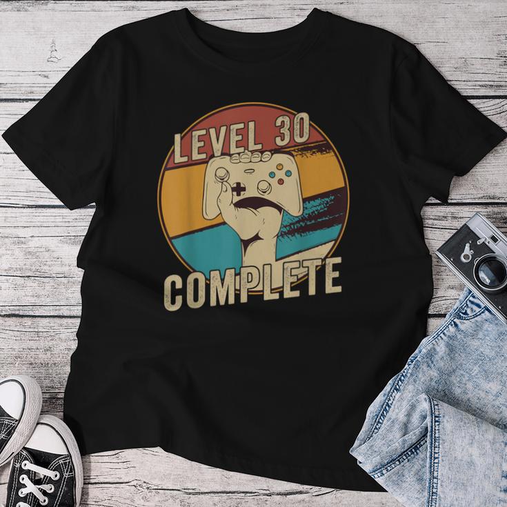 30歳の誕生日プレゼント 男性 女性 レトロゲーマー レベル30 コンプリート レディースTシャツ 面白い贈り物