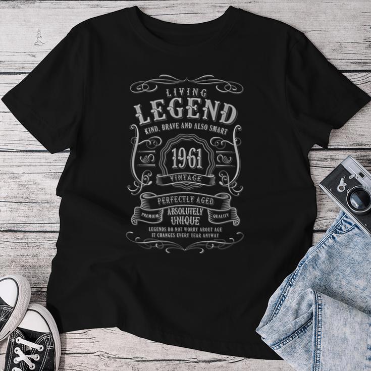 60Th Birthday Kind Brave And Alsomartintage 1961 レディースTシャツ 面白い贈り物