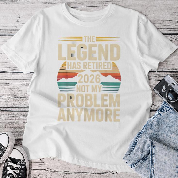 The Legend Has Retired 2026 面白い引用 レディースTシャツ 面白い贈り物