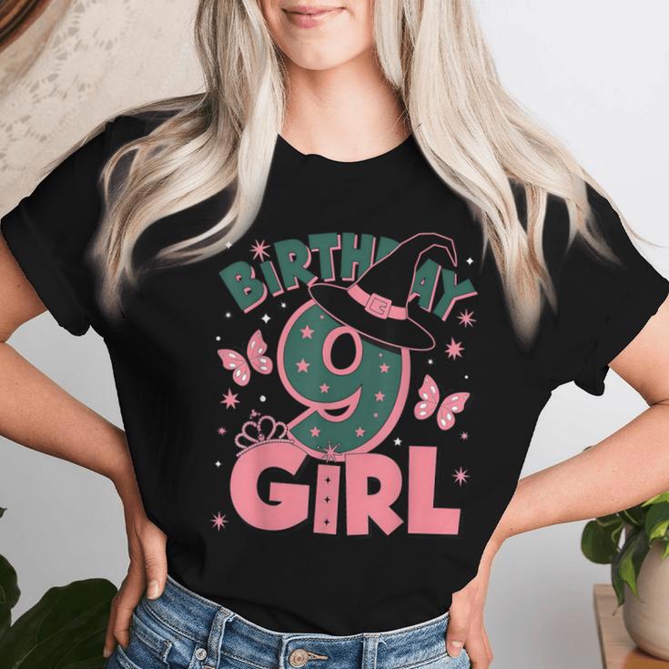 9歳の誕生日 魔女 ピンクとグリーン 9歳の誕生日 女の子 レディースTシャツ 彼女への贈り物