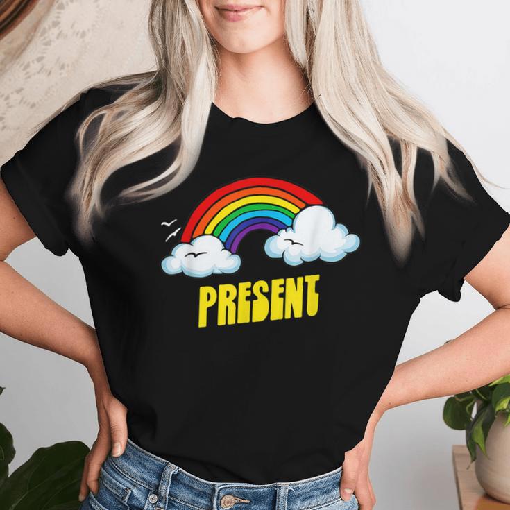 Present Cute arcastic Retrointage Rainbow レディースTシャツ 彼女への贈り物