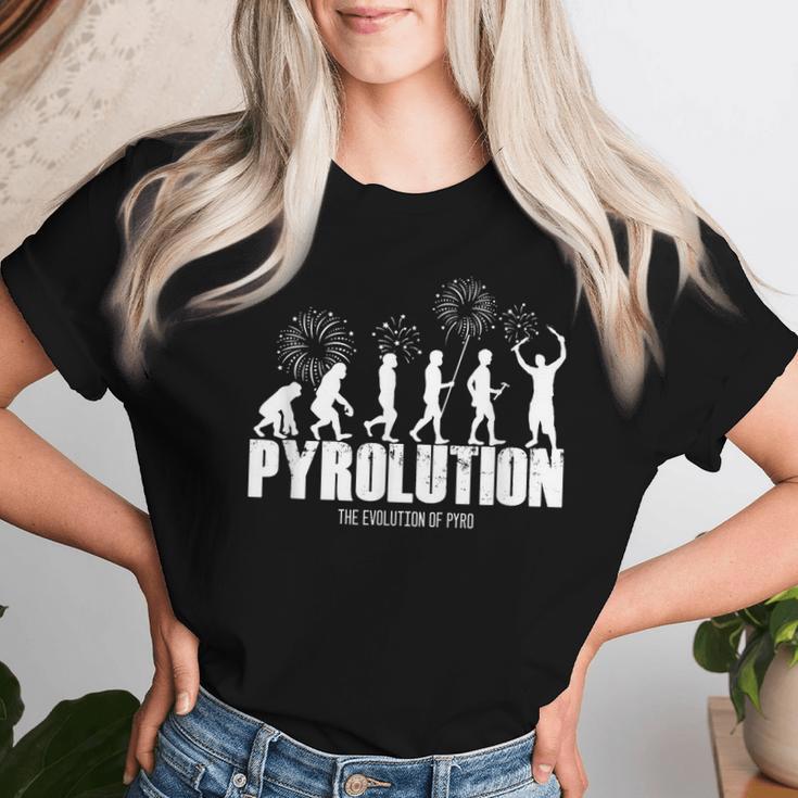 パイロリューション パイロ 花火 花火師 レディースTシャツ 彼女への贈り物