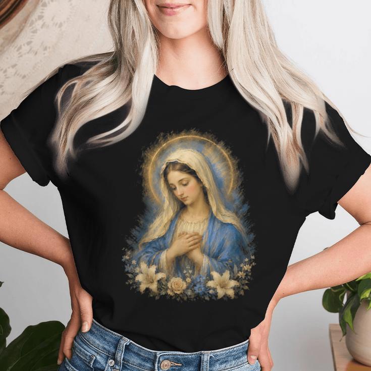 聖母マリアの祈りの肖像画 神聖な花の祈りのアート レディースTシャツ 彼女への贈り物