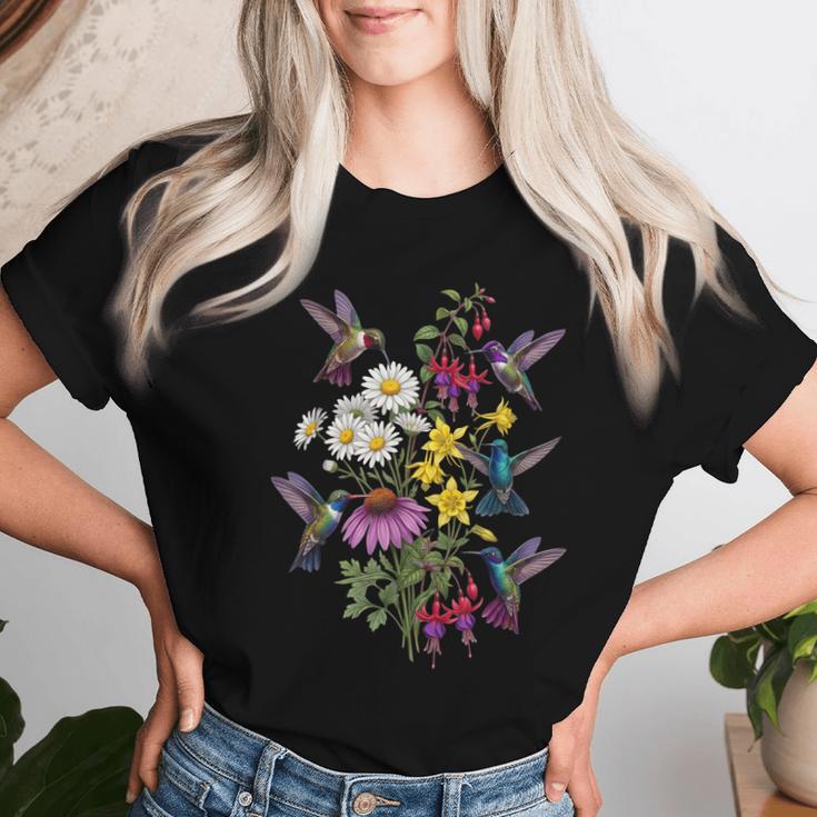 詳細なハチドリと野花ボタニカル。 レディースTシャツ 彼女への贈り物