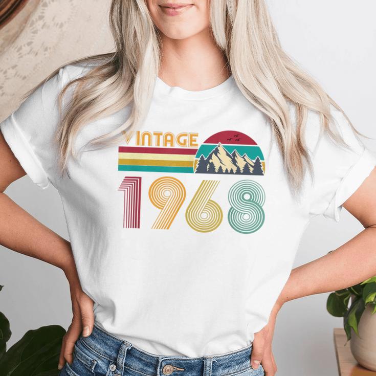 58歳の誕生日プレゼント 58歳 男性 女性 レトロ ヴィンテージ 1968 レディースTシャツ 彼女への贈り物