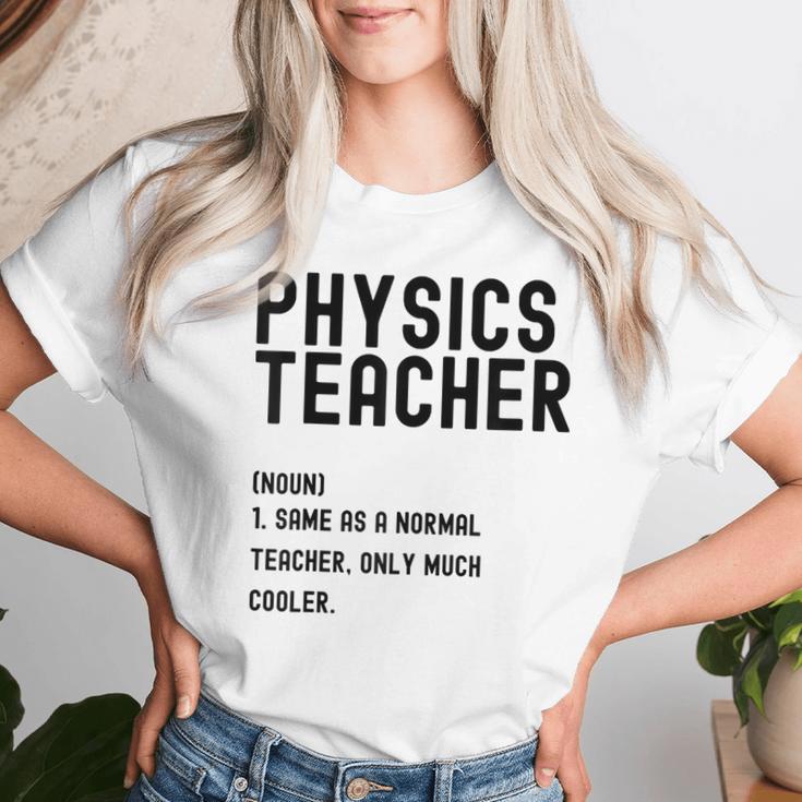 Physics Teacher Definition シャツ 学校初日 レディースTシャツ 彼女への贈り物