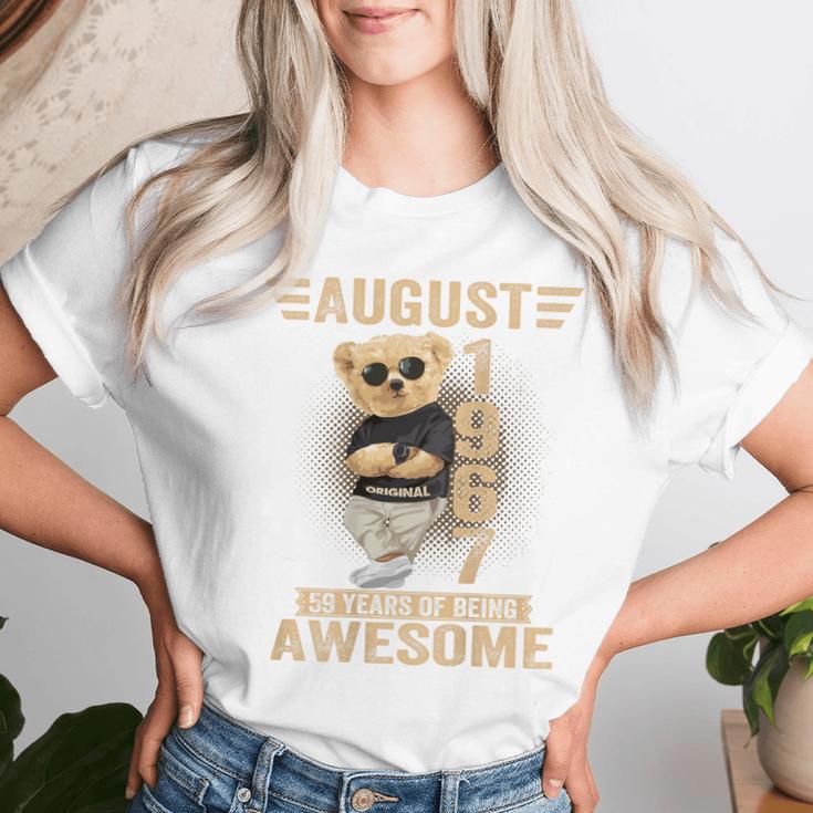 オンバック 8月59日 誕生日 男性 女性 1967年 テディベア レディースTシャツ 彼女への贈り物