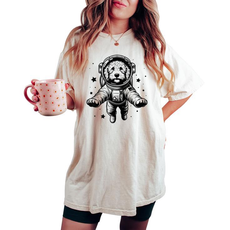 Dog Dad Mompace 宇宙飛行士ゴールデンドゥードル レディースオーバーサイズコンフォートTシャツ
