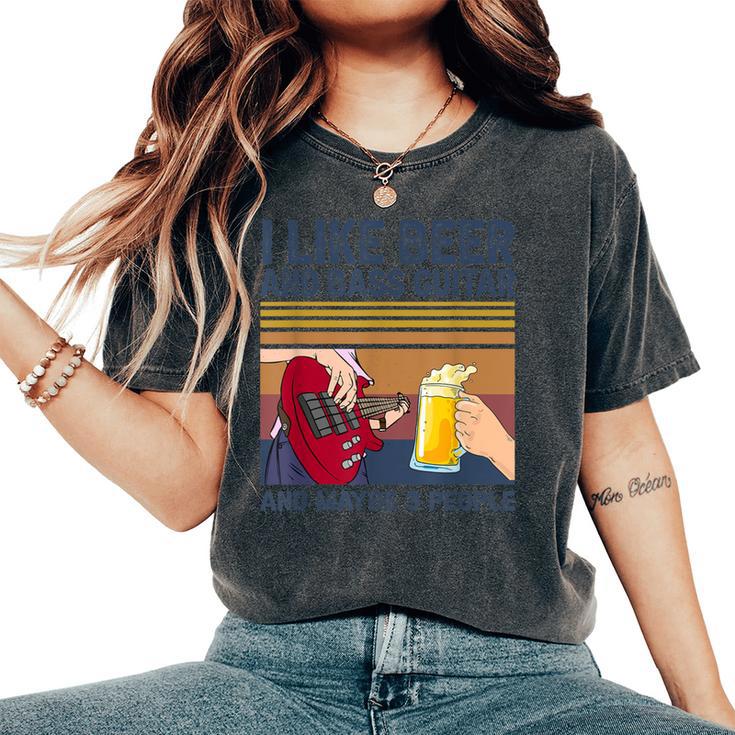 I Like Beer And Bass ギターと 3人 ベーシストギフト レディースオーバーサイズコンフォートTシャツ
