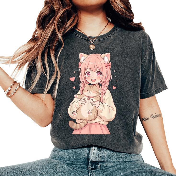 かわいい アニメ 女の子 抱っこ 猫 かわいい 漫画 猫好き オタク レディースオーバーサイズコンフォートTシャツ かわいい アニメ 女の子 抱っこ 猫 かわいい 漫画 猫好き オタク レディースオーバーサイズコンフォートTシャツ