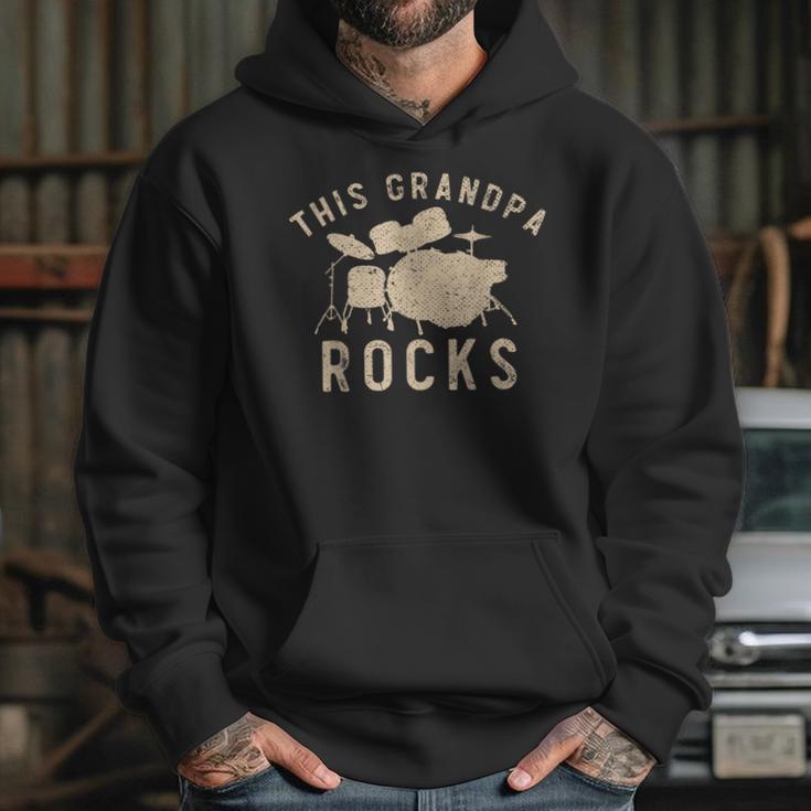 Dieser Opa Rockt Trommzeuger Drummer Musik Drum Kit Unisex Hoodie