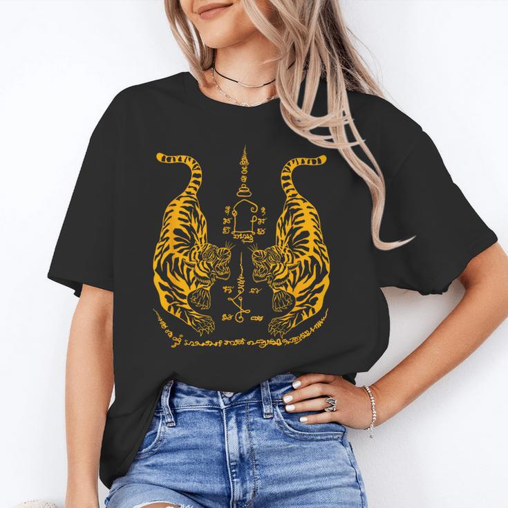 Awesome Orange Double Tiger Muay Thai Sak Yant Unisex T-Shirt