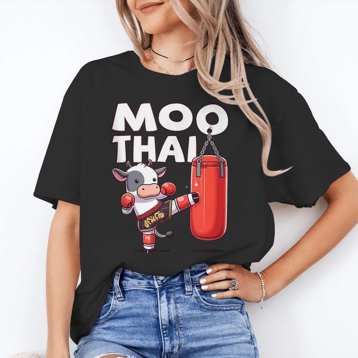 Muay Thai Moo Thai Thai Boxing For Youth Muay Thai Cow Unisex T-Shirt