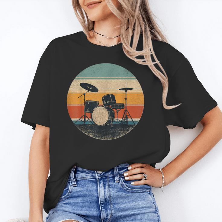 Vintage Drum Kit Silhouette Retro Music Unisex T-Shirt Vintage Drum Kit Silhouette Retro Music Unisex T-Shirt