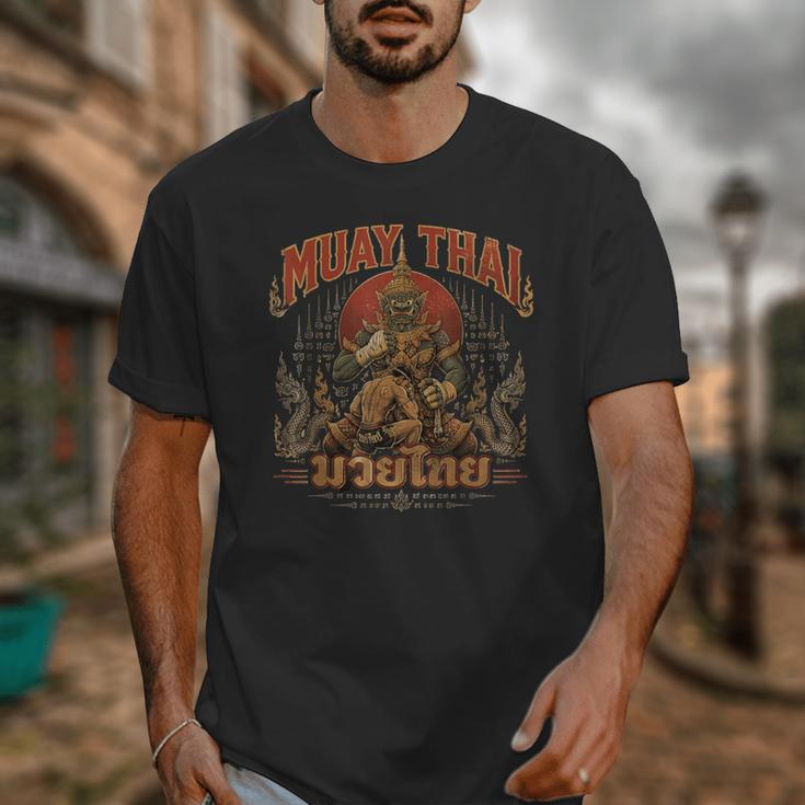 Muay Thai Life Vintage Thai Boxing Nak Muay Thai Giant Unisex T-Shirt