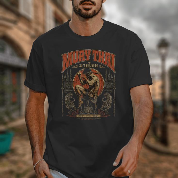 Retro Nak Muay Muay Thai Fighter Thai Boxing Gym Unisex T-Shirt
