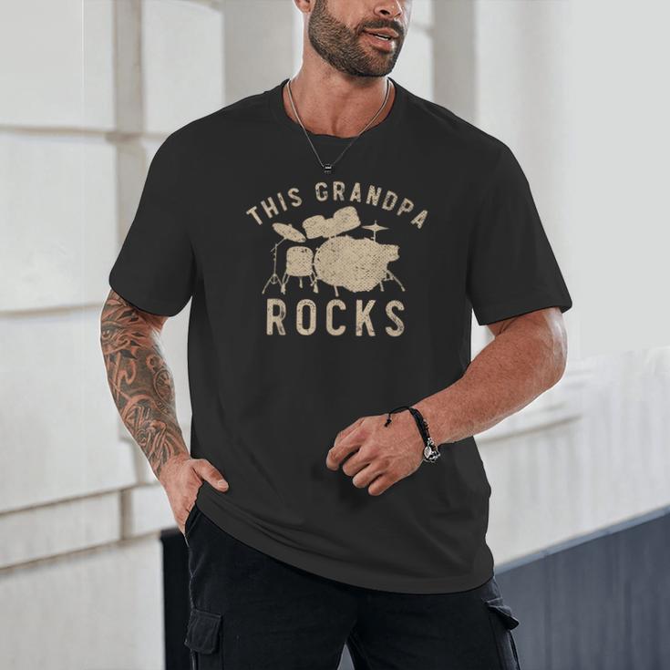 Dieser Opa Rockt Trommzeuger Drummer Musik Drum Kit Unisex T-Shirt Dieser Opa Rockt Trommzeuger Drummer Musik Drum Kit Unisex T-Shirt