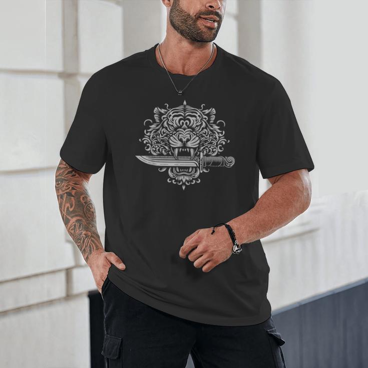 Sak Yant Muay Thai MMA Tattoo Tiger Head Knife Martial Art Unisex T-Shirt Sak Yant Muay Thai MMA Tattoo Tiger Head Knife Martial Art Unisex T-Shirt