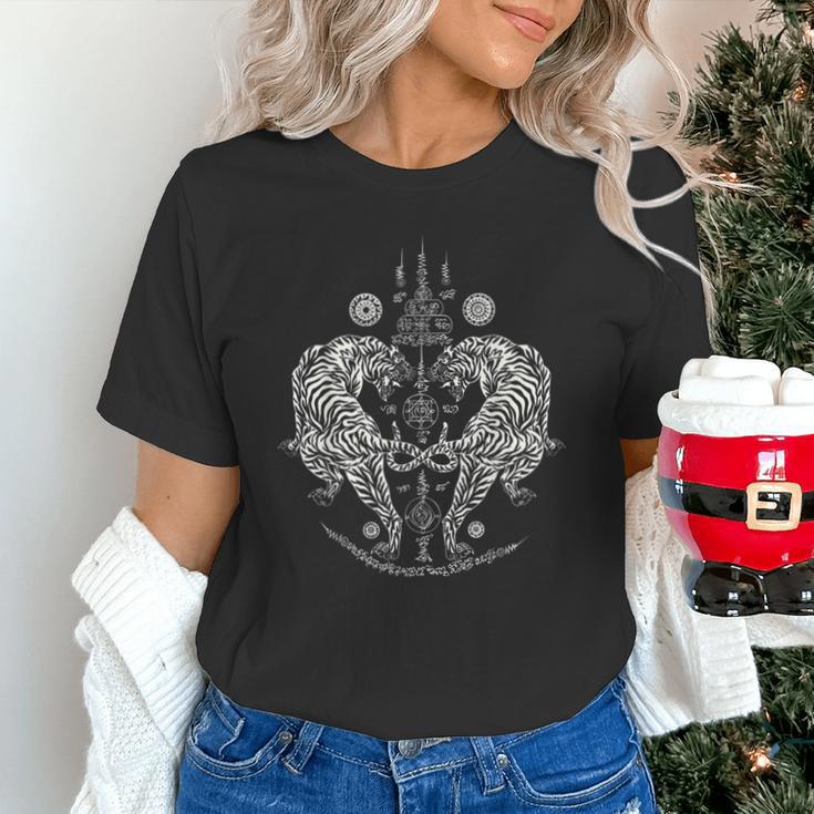 Sak Yant Thai Tattoo Twin Tiger For Muay Thai Fighter Boxing Unisex T-Shirt Sak Yant Thai Tattoo Twin Tiger For Muay Thai Fighter Boxing Unisex T-Shirt