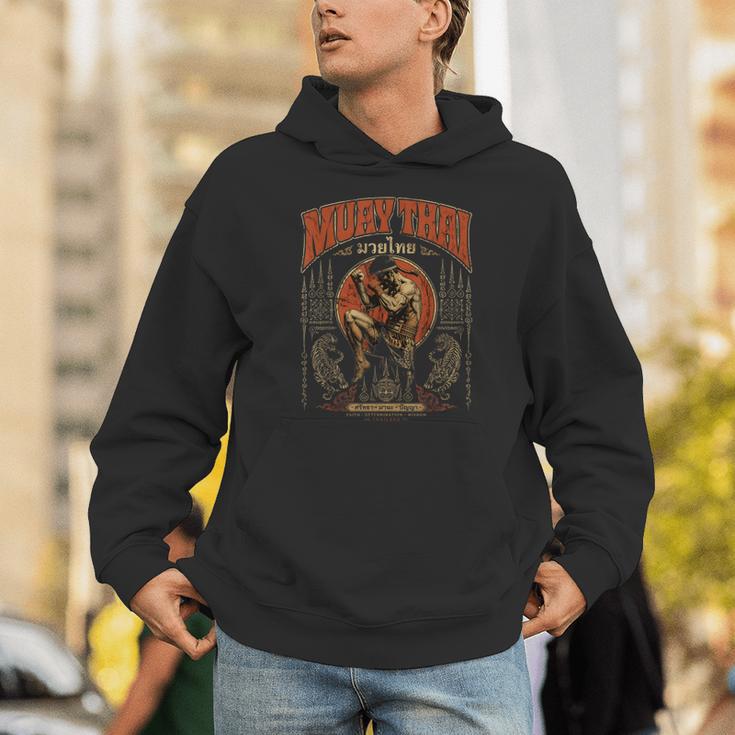 Retro Nak Muay Muay Thai Fighter Thai Boxing Gym Unisex Hoodie Retro Nak Muay Muay Thai Fighter Thai Boxing Gym Unisex Hoodie