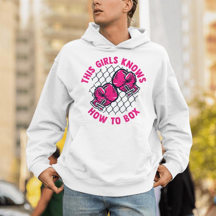 This Girl Knows How To Box Muay Thai Kickboxer Fan Boxing Unisex Hoodie