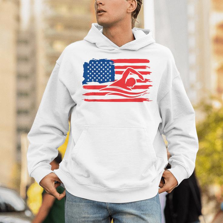 Vintage American Flag Swim Team Swimmer Funny Swimming Gift Unisex Hoodie