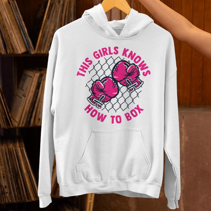 This Girl Knows How To Box Muay Thai Kickboxer Fan Boxing Unisex Hoodie