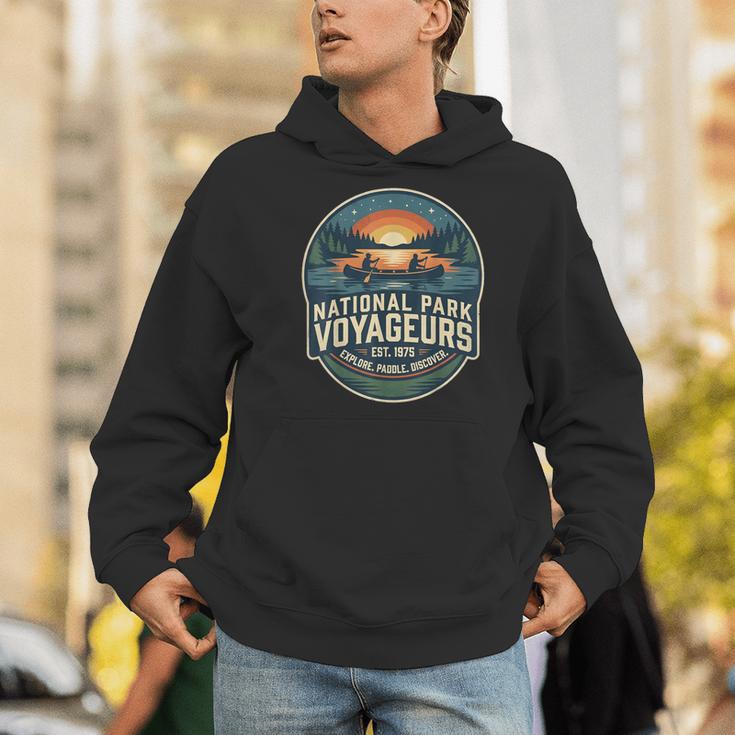 National Park Voyageurs Retro Sunset Canoe Paddling Badge Men Hoodie