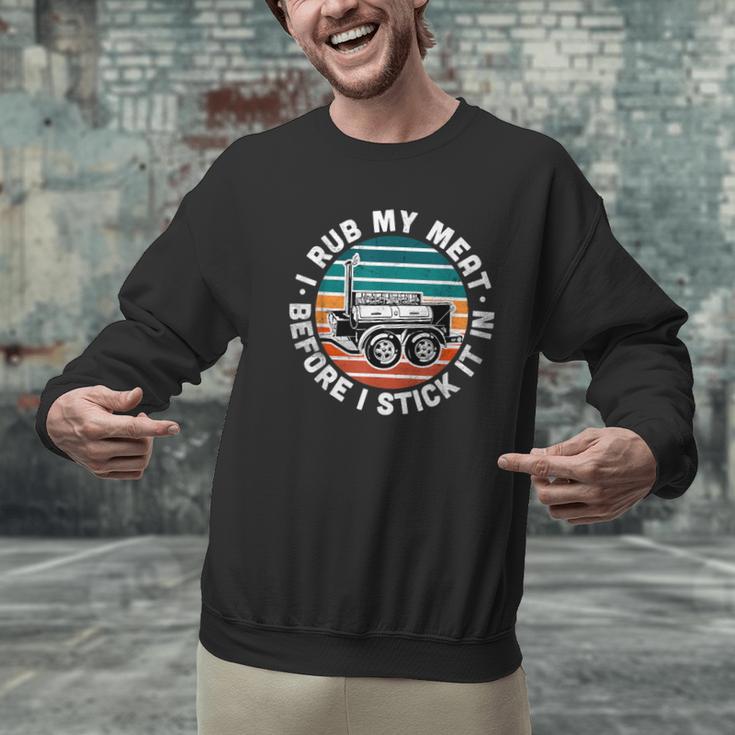 BBQ Dad Offset Smoker Pit Accessory I Rub My Meat Text Men Graphic Sweatshirt
