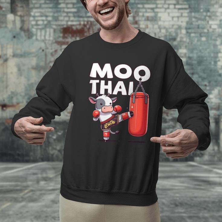 Muay Thai Moo Thai Thai Boxing For Youth Muay Thai Cow Men Graphic Sweatshirt