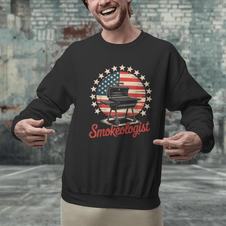 Smokeologist Grilling BBQ Dad Men Graphic Sweatshirt