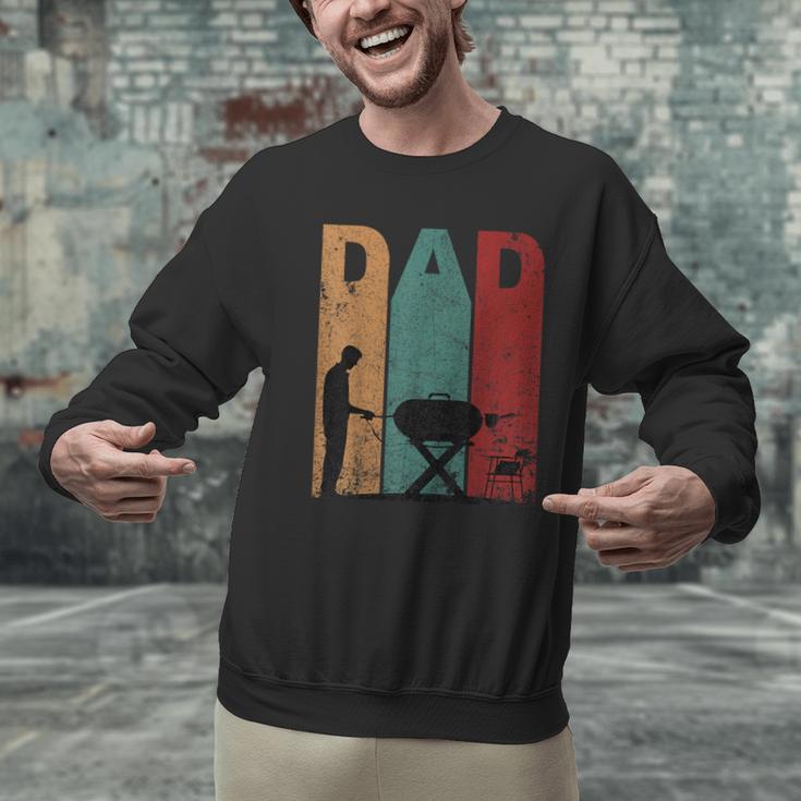 Vintage BBQ Dad Silhouette Father's Day Retro Men Graphic Sweatshirt