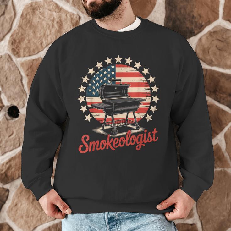 Smokeologist Grilling BBQ Dad Men Graphic Sweatshirt