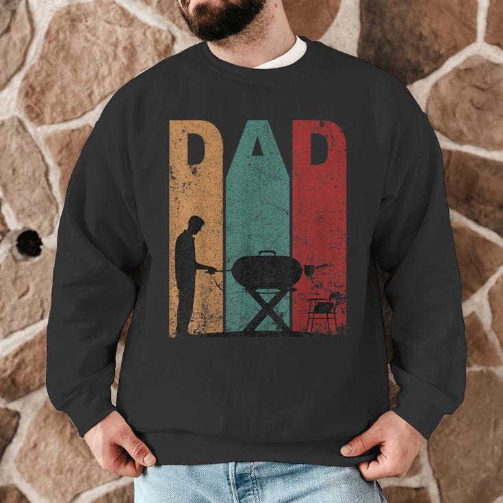 Vintage BBQ Dad Silhouette Father's Day Retro Men Graphic Sweatshirt