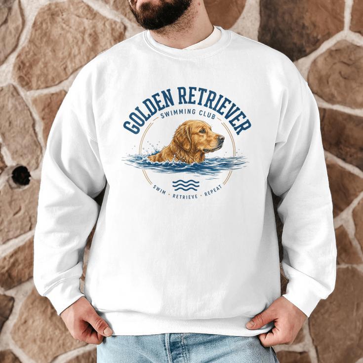 Women's Golden Retriever Swimming Men Graphic Sweatshirt Women's Golden Retriever Swimming Men Graphic Sweatshirt
