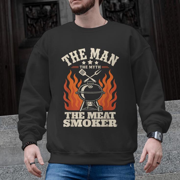 Man Myth Meat Smoker Legend BBQ Dad Men Graphic Sweatshirt