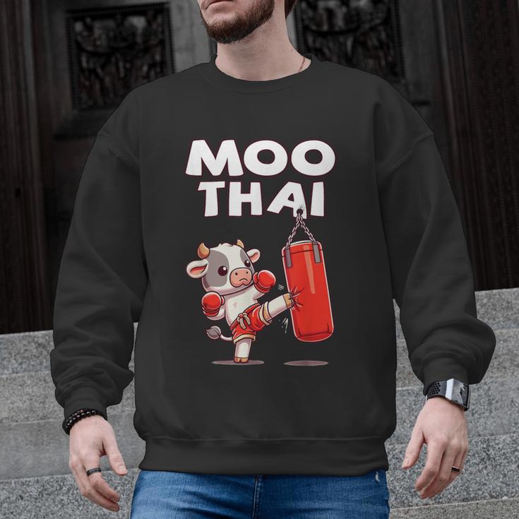 Moo Thai Muay Thai Cow Thai Boxing For Kids Muay Thai Men Graphic Sweatshirt