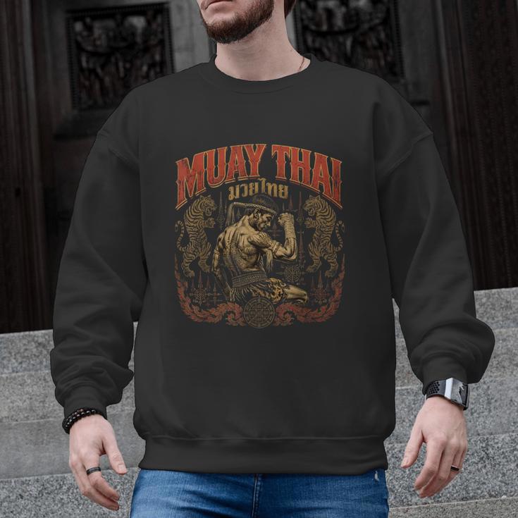 Muay Thai Grandpa Vintage Thai Boxing Fighter Art Men Graphic Sweatshirt