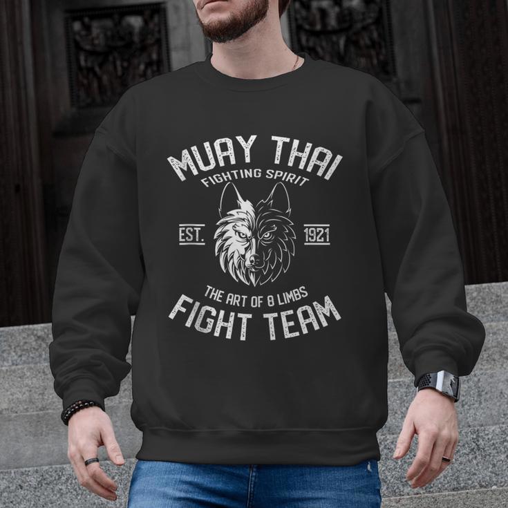 Muay Thai Wolf Fight Team Nak Muay Kickboxing Men Graphic Sweatshirt