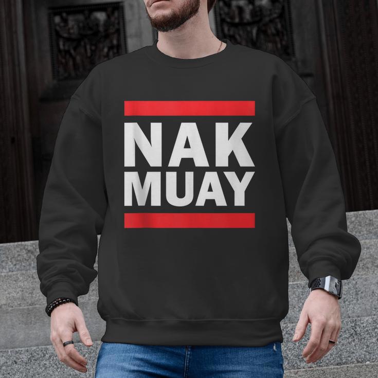 Nak Muay Thai Kickboxing KnuckMuay Thai Kickboxing Kickboxer Fighter MMA Men Graphic Sweatshirt