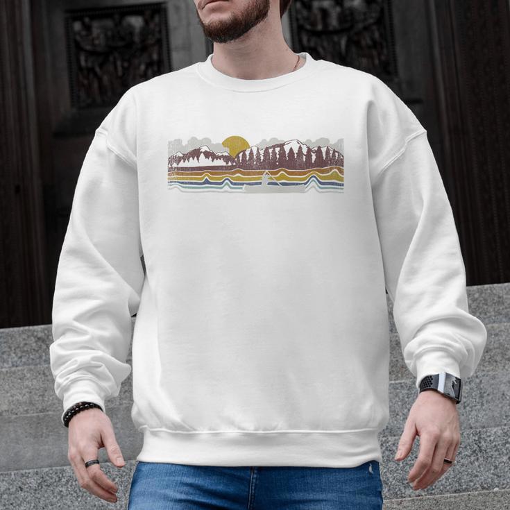 Trendy Canoe Silhouette Colourful Landscape Raglan Baseball Tee Men Graphic Sweatshirt