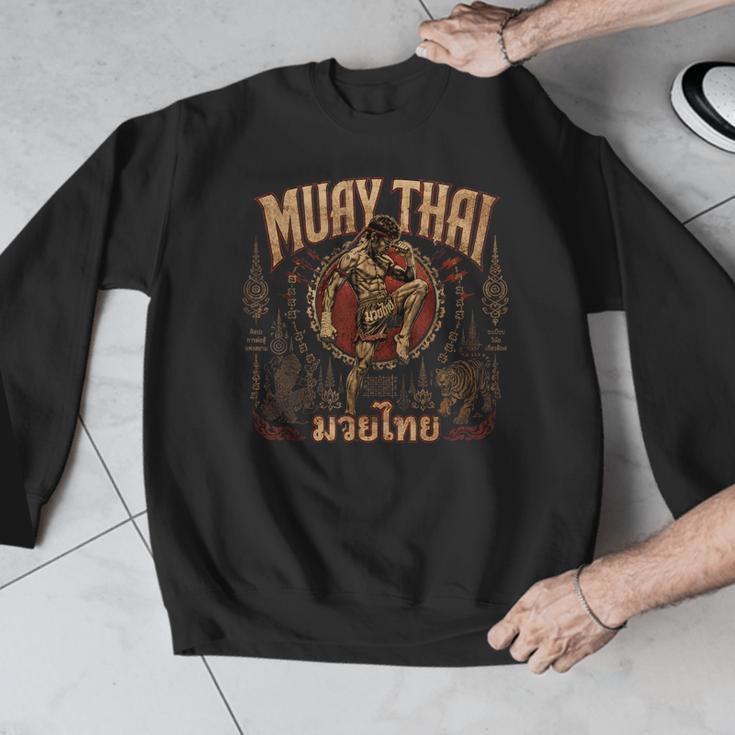 Vintage Muay Thai Wai Kru Thai Boxing Ritual Art Men Graphic Sweatshirt